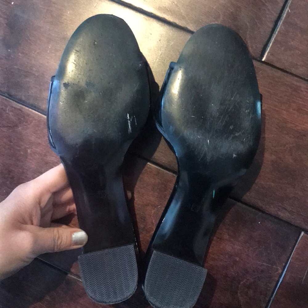 Sandals - Picture 3 of 4